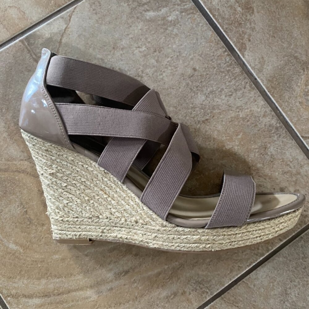 Expression Wedge Heels - Picture 5 of 6